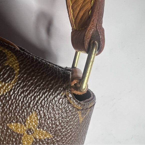 LOUIS VUITTON MONOGRAM MUSETTE TANGO SHORT SHOULDER BAG - Picture 9 of 10